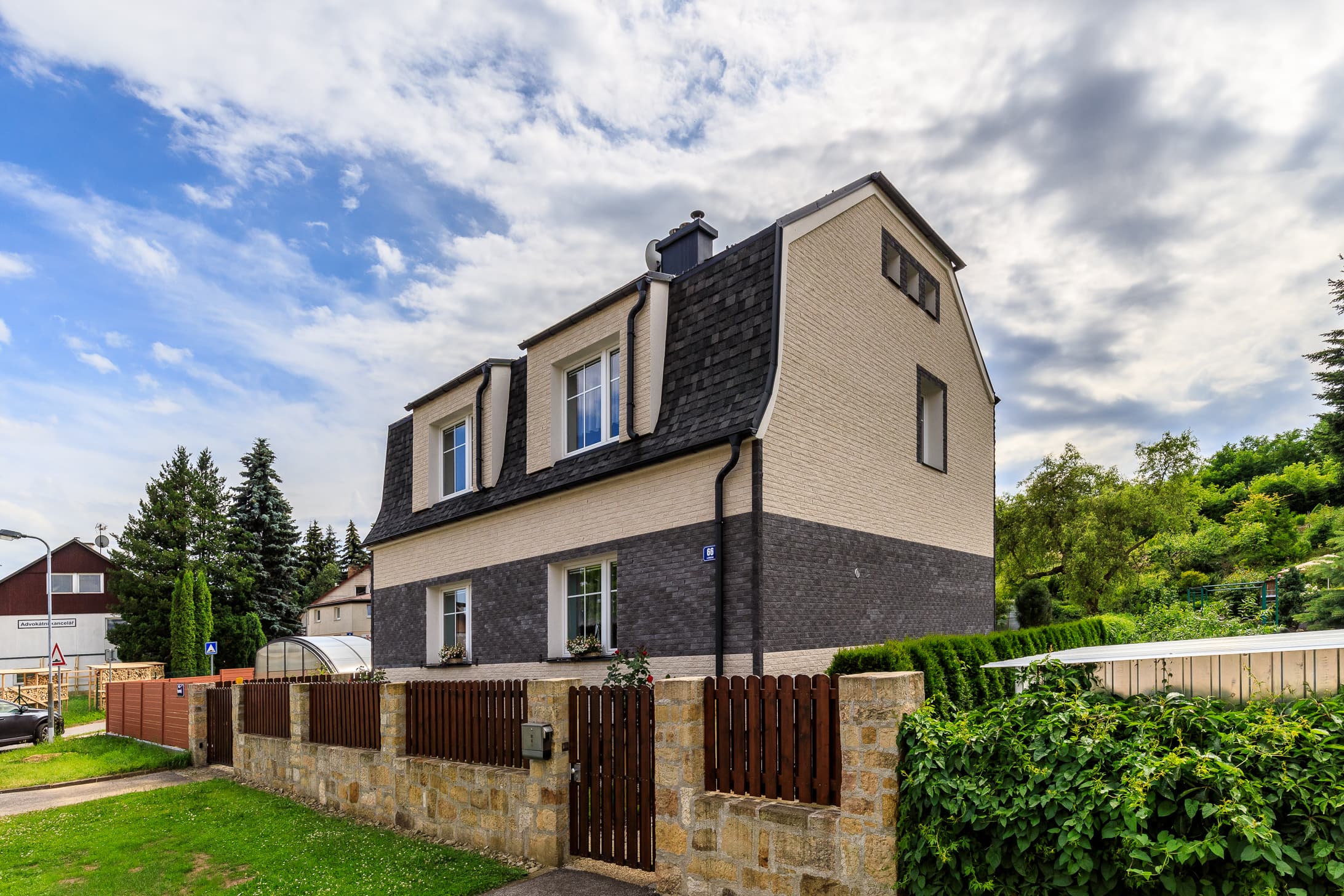 Detail betónového obkladu Lifebrick — nárožný prvok